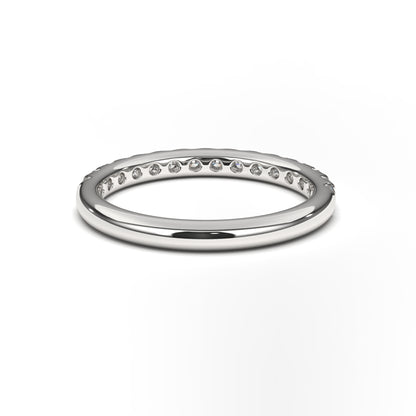 Lucy Single Row Common Prong Diamond Band