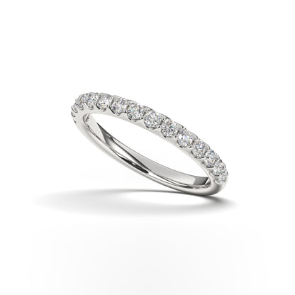 Lucy Single Row Common Prong Diamond Band